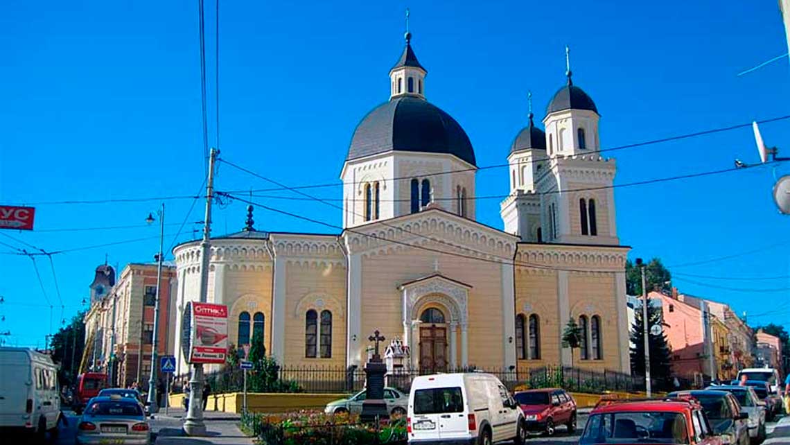 khramy-chernivtsiv