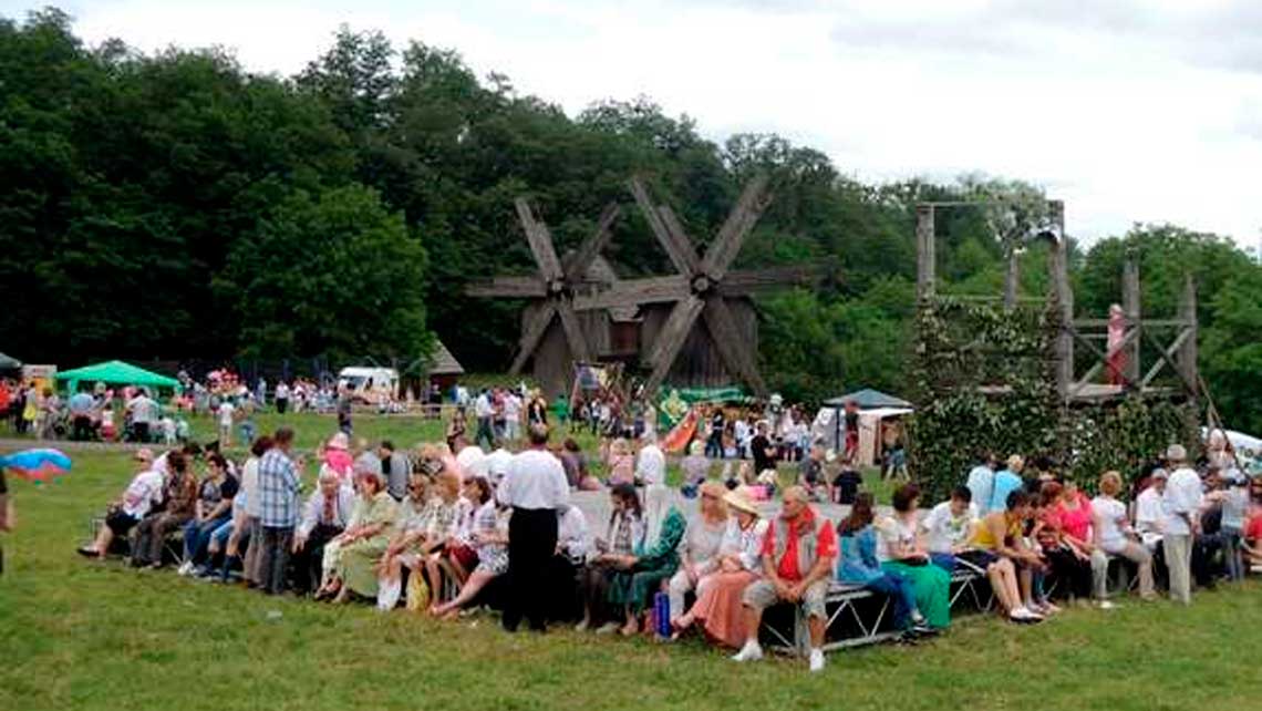chernivtsi-obnova-fest-2016