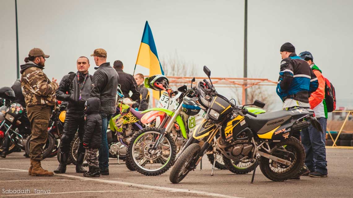 chernivtsi-vidkryttia-motosezonu-2014chernivtsi-vidkryttia-motosezonu-2014