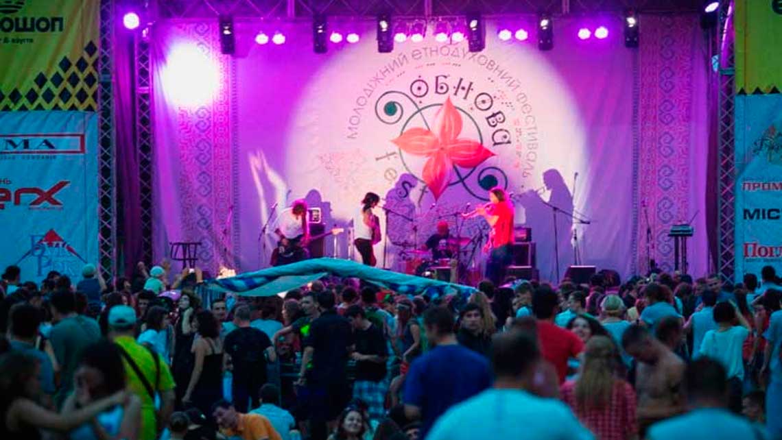 chernivtsi-obnova-fest-2013