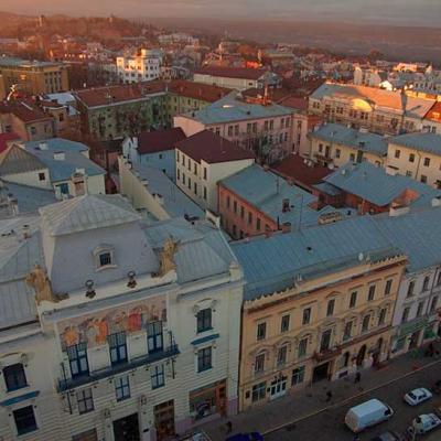 chernivtsi-tsentralna-ploshcha