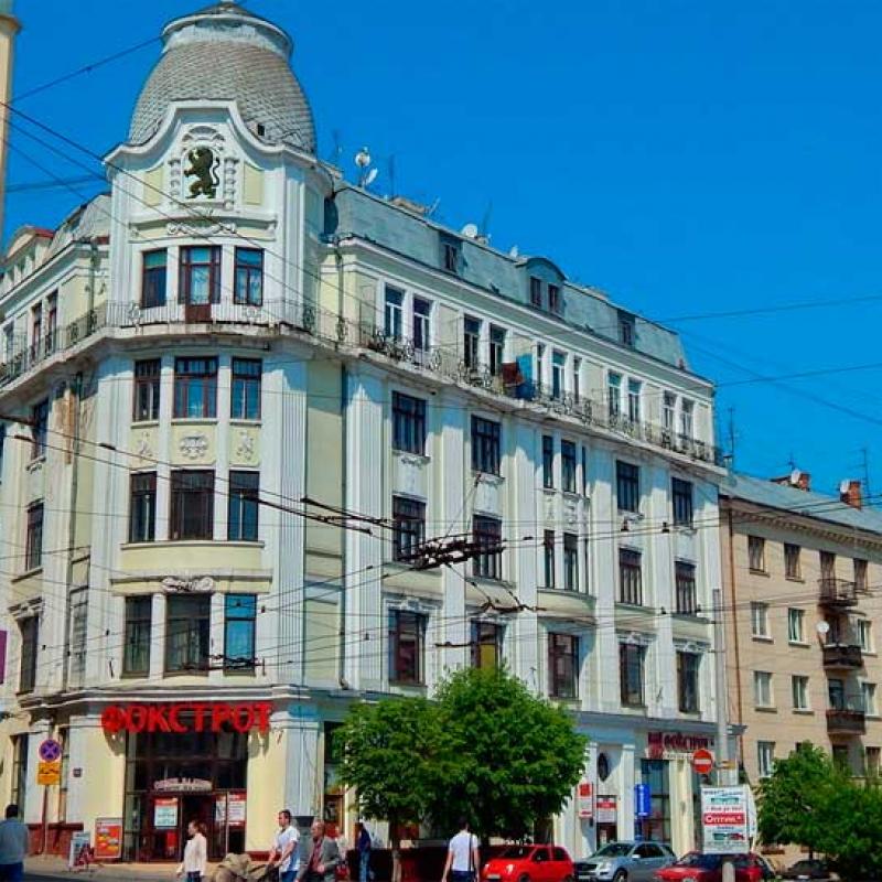 chernivtsi-tsentralna-ploshcha