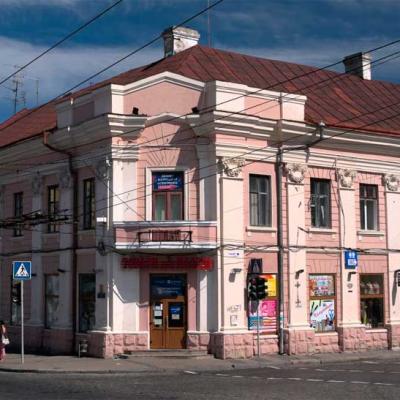 chernivtsi-tsentralna-ploshcha
