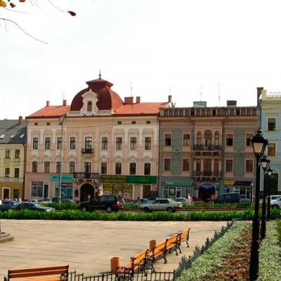 chernivtsi-tsentralna-ploshcha
