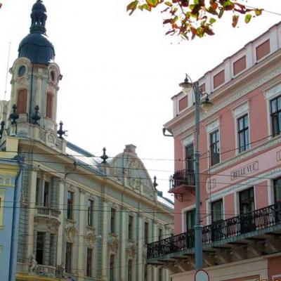 chernivtsi-tsentralna-ploshcha