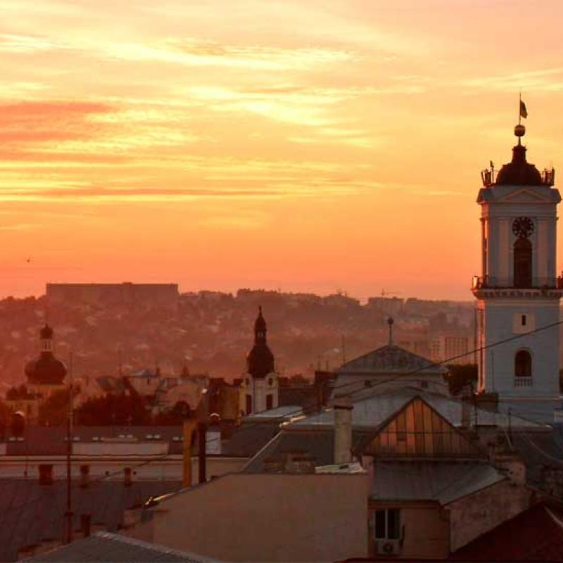 chernivtsi-tsentralna-ploshcha