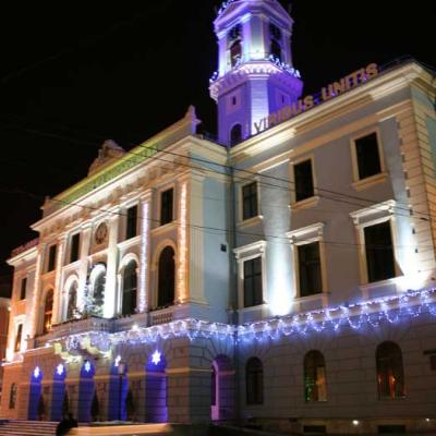 chernivtsi-tsentralna-ploshcha