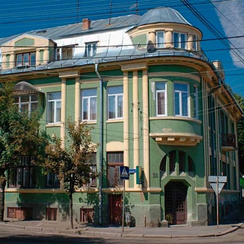 vulytsi-chernivtsiv-more photos