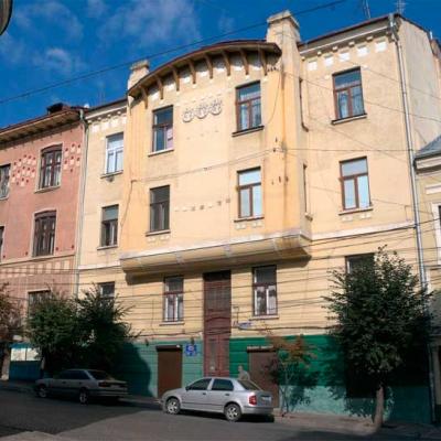 vulytsi-chernivtsiv-more photos