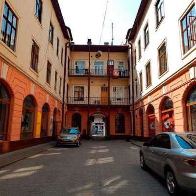 vulytsi-chernivtsiv-more photos