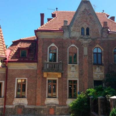 vulytsi-chernivtsiv-more photos