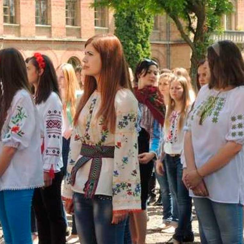 den-vyshyvanky-2016