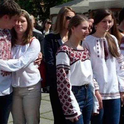 den-vyshyvanky-2016