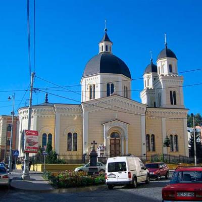 khramy-chernivtsiv