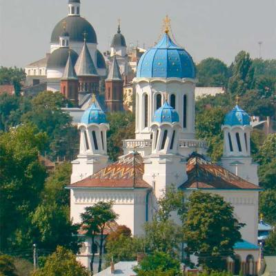 khramy-chernivtsiv