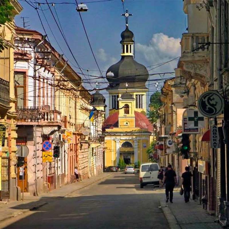 khramy-chernivtsiv-bilshe-photo
