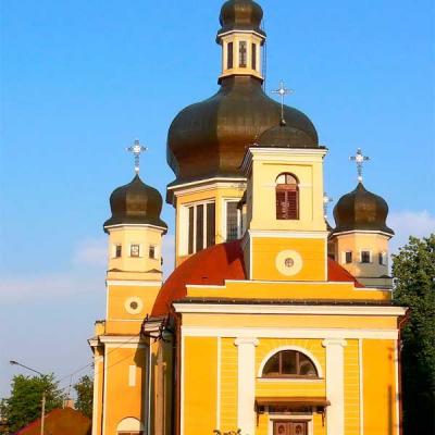 khramy-chernivtsiv-bilshe-photo