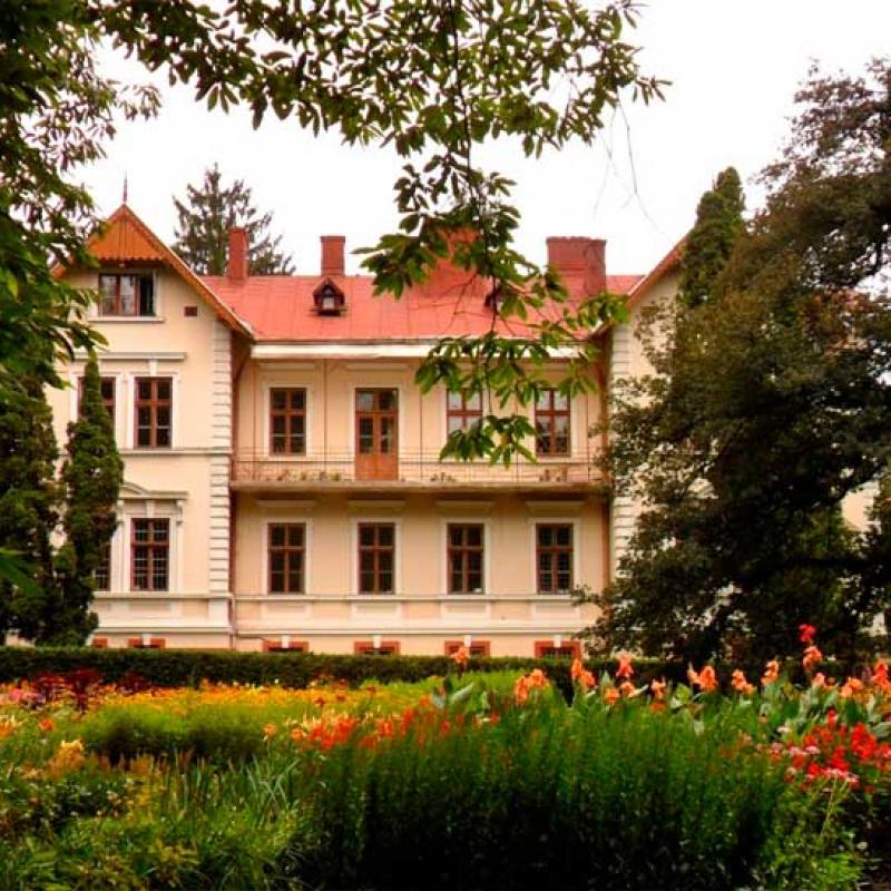 chernivtsi-botanichnyi-sad