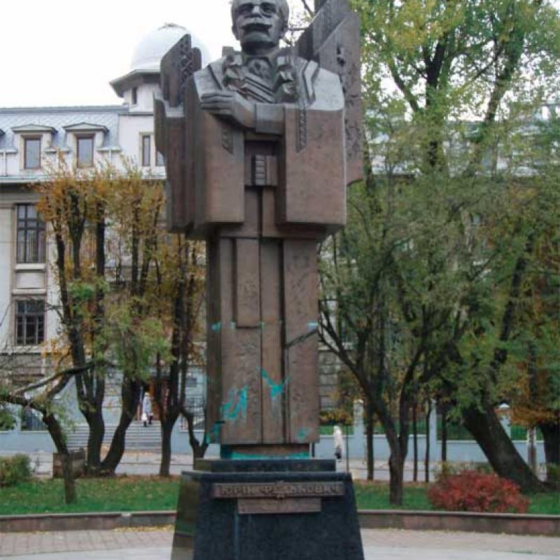 chernivtsi-pamiatnyky-chernivtsiv