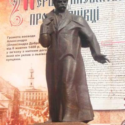 chernivtsi-pamiatnyky-chernivtsiv