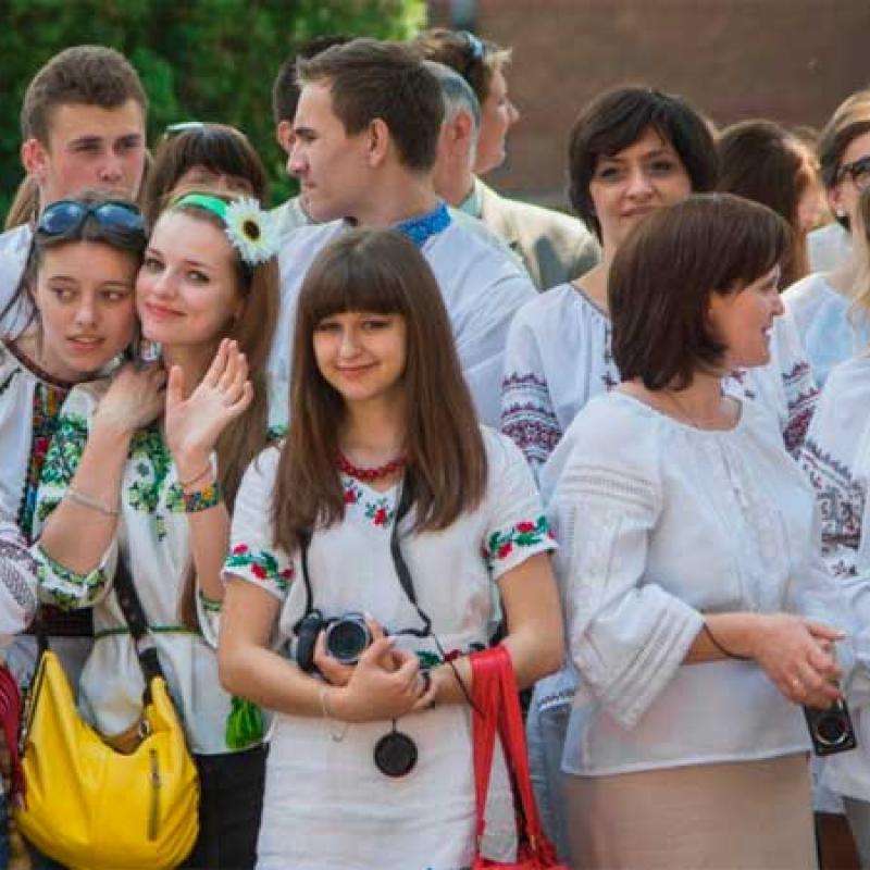 den-vyshyvanky-2013