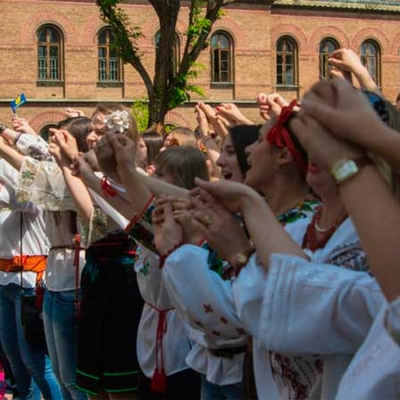 den-vyshyvanky-2013