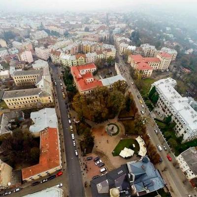 chernivtsi-pohliad-zverkhu