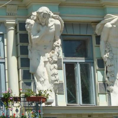 chernivtsi-pohliad-znyzu