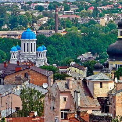 pohliad-na-chernivtsi-z-ratushi