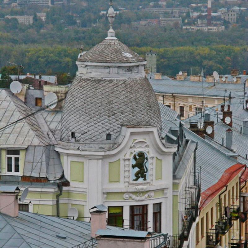 pohliad-na-chernivtsi-z-ratushi
