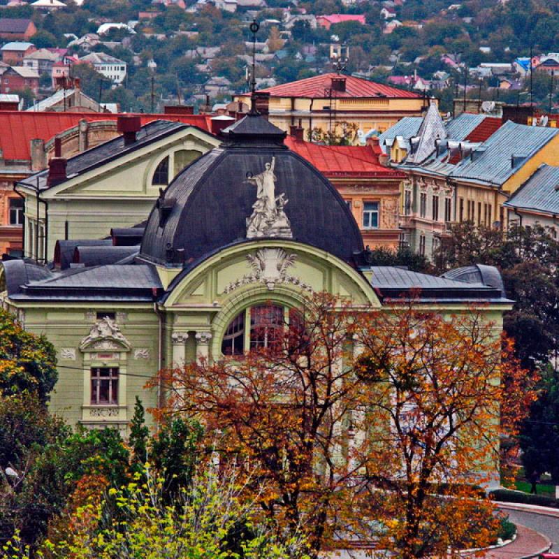 pohliad-na-chernivtsi-z-ratushi