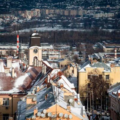 zymovi-chernivtsi-z-vysoty-ptashynoho-polotu-2025