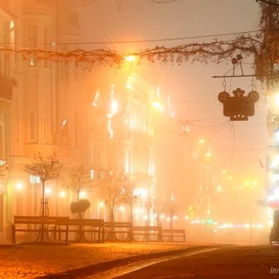 chernivtsi-nichne-misto
