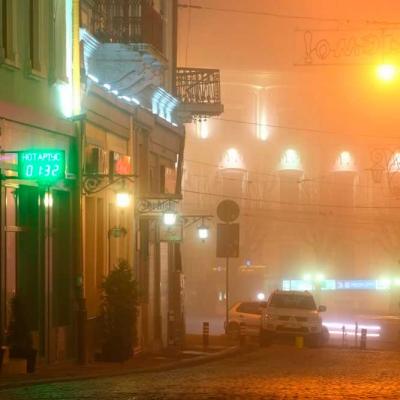 chernivtsi-nichne-misto