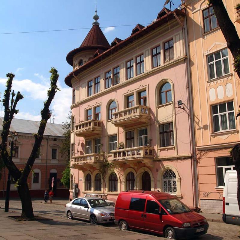 chernivtsi-odne-z-naikrasyvishykh-mist-yevropy-2