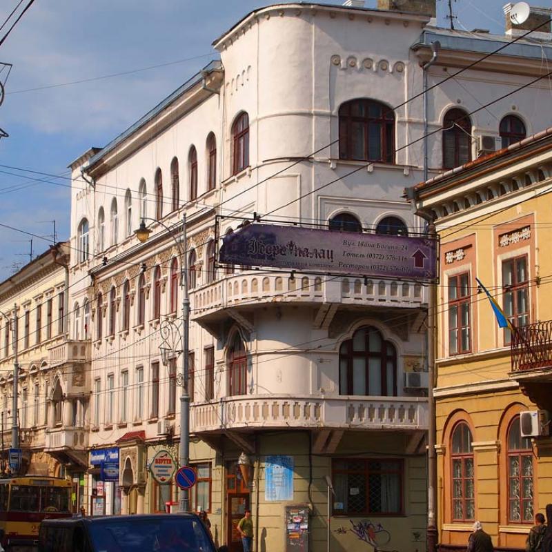 chernivtsi-odne-z-naikrasyvishykh-mist-yevropy-2