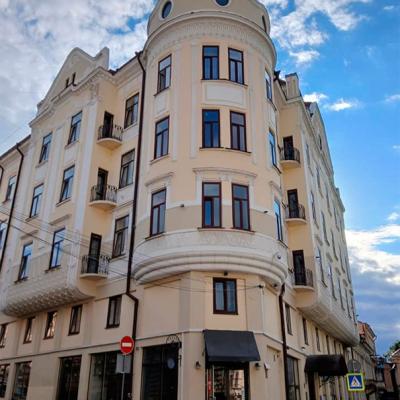 chernivtsi-ploshcha-filarmonii