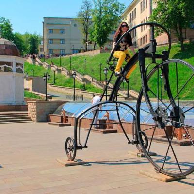 chernivtsi-ploshcha-filarmonii