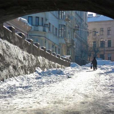 chernivtsi-ploshcha-filarmonii