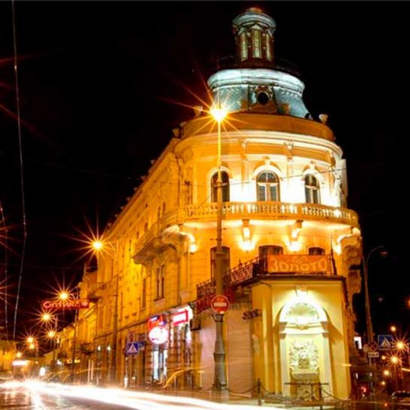 chernivtsi-ploshcha-filarmonii