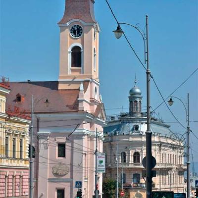 chernivtsi-ploshcha-filarmonii