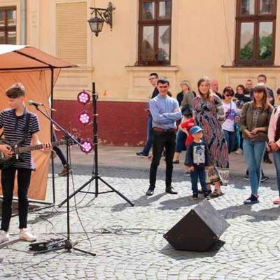 den-vulychnoi-muzyky-2019