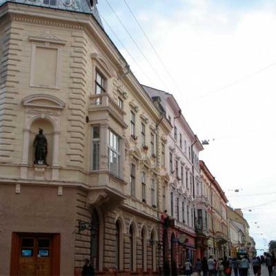 chernivtsi-vulytsia-kobylianskoi
