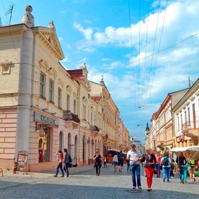 chernivtsi-vulytsia-kobylianskoi