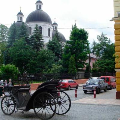chernivtsi-vulytsia-kobylianskoi