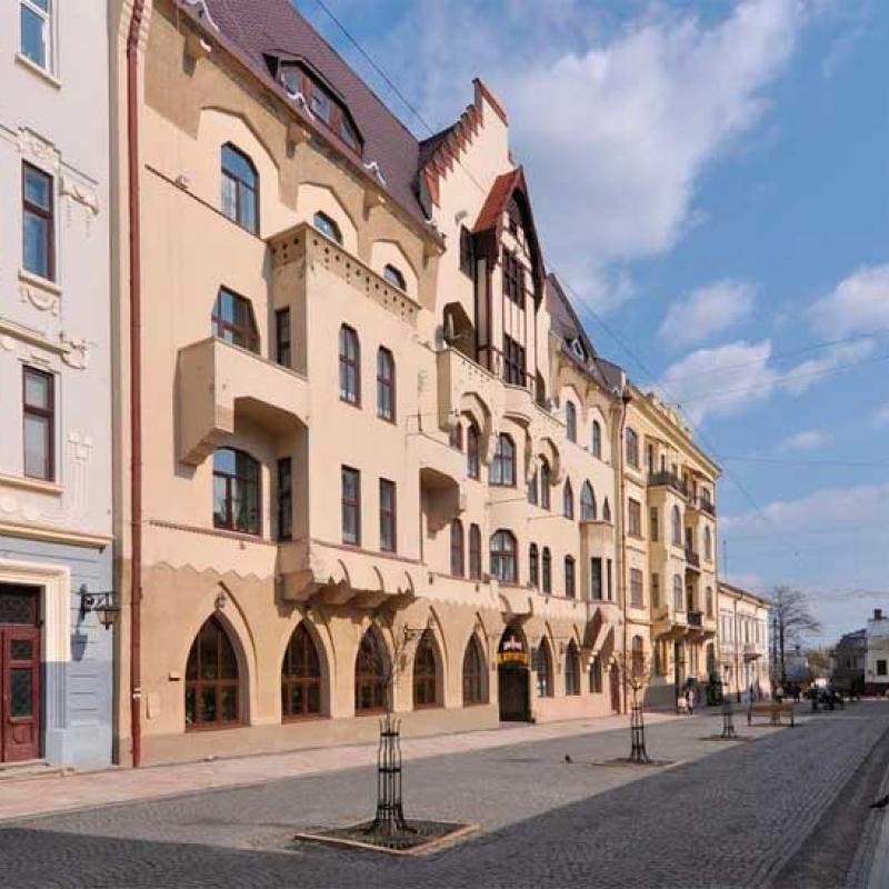 chernivtsi-vulytsia-kobylianskoi