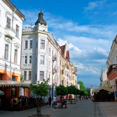 chernivtsi-vulytsia-kobylianskoi