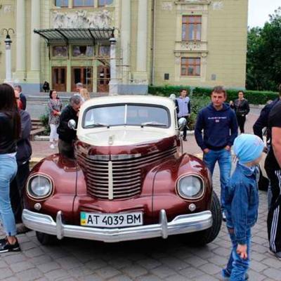 bukovina-old-car-2019